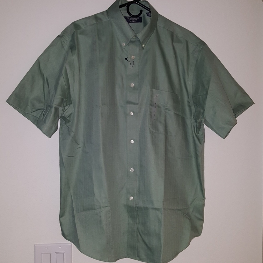 Final! NWOT Men's SS Roundtree & Yorke shirts